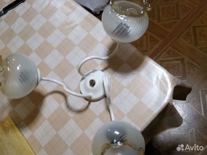 Светильники люстры бра