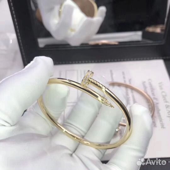 Браслет Cartier Juste un Clou 0,59 ct