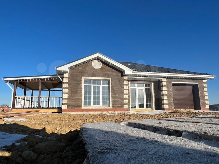 Коттедж 169 м² на участке 7,8 сот.