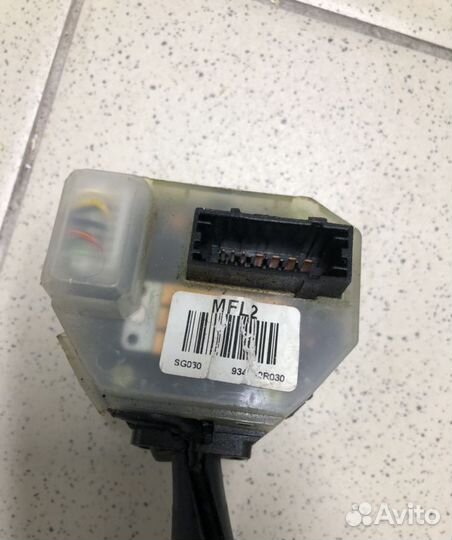 Переключатель подрулевой Hyundai i30