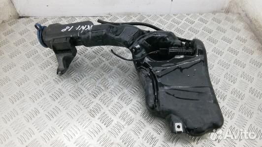 Бачок омывателя mercedes benz C-class W204 (KNI18N