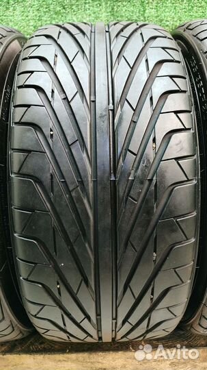 Triangle TR968 255/35 R20