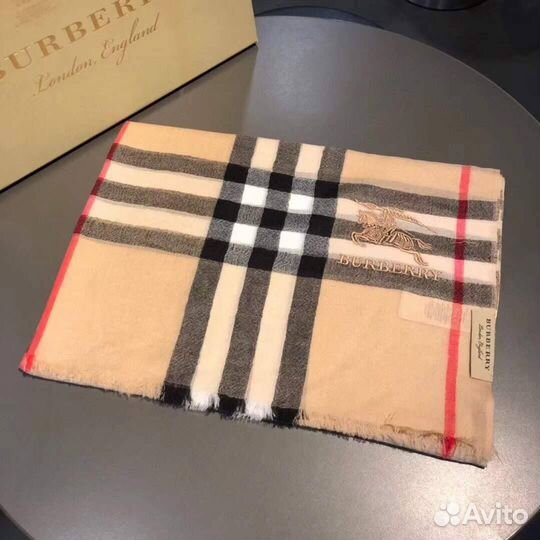 Шарф Burberry