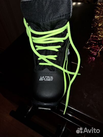 Лыжные ботинки