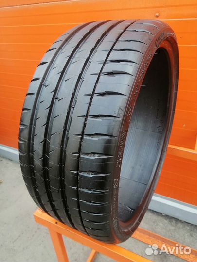 Michelin Pilot Sport 4 S 235/30 R20 88Y