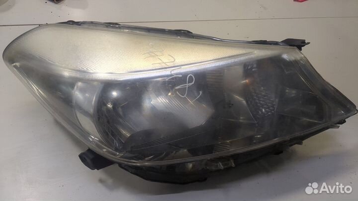 Фара (передняя) Toyota Yaris, 2012