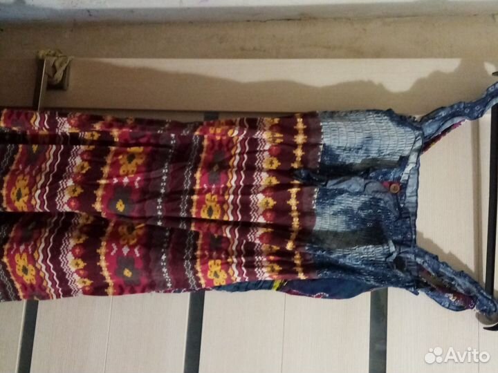Платья