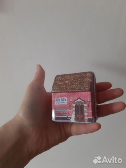 Коробочкая жестяная для мелочей