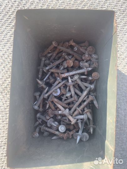 Дюбель для кошки