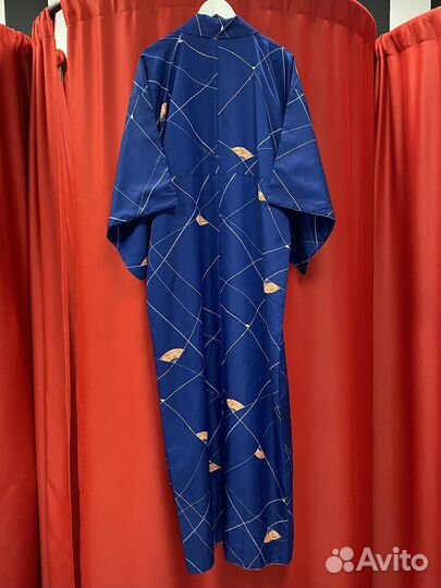 Восхитительное кимоно с абстрактным изображениями