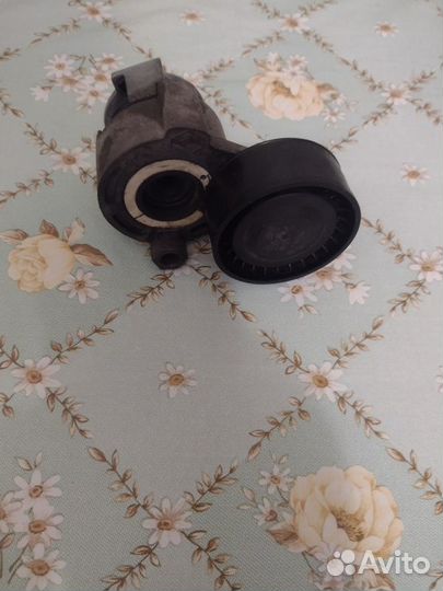 Ролик натяжителя рено