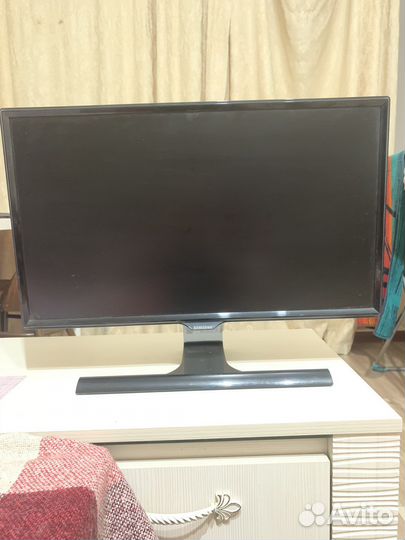 Монитор Samsung S24E390HL