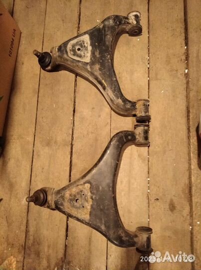 Рычаг передний нижний, левый на бмв X5 e53