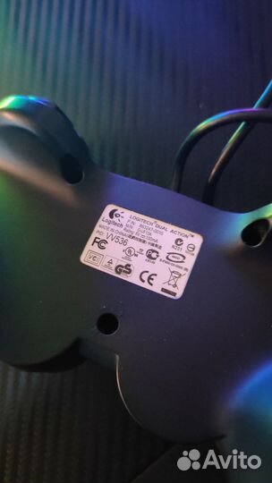 Геймпад Logitech Dual Action