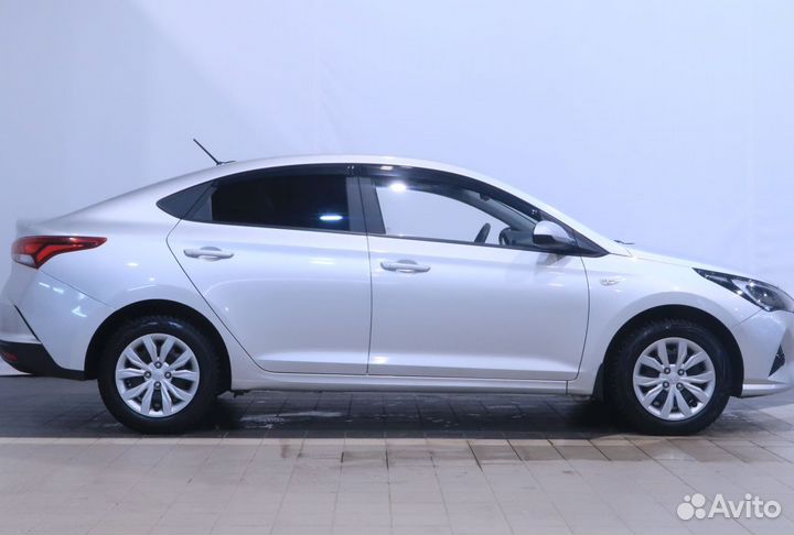 Hyundai Solaris 1.6 AT, 2022, 20 800 км