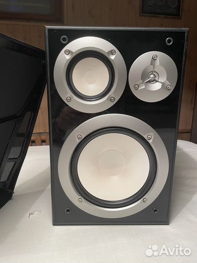 Акустические колонки yamaha