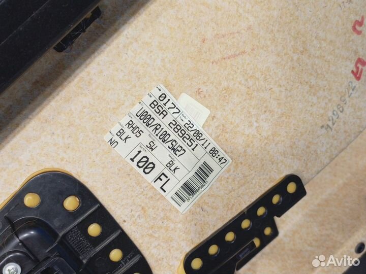 Обшивка двери передней левой Kia Ceed 1 (ED)