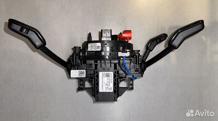 Блок подрулевых переключателей Skoda Octavia A8