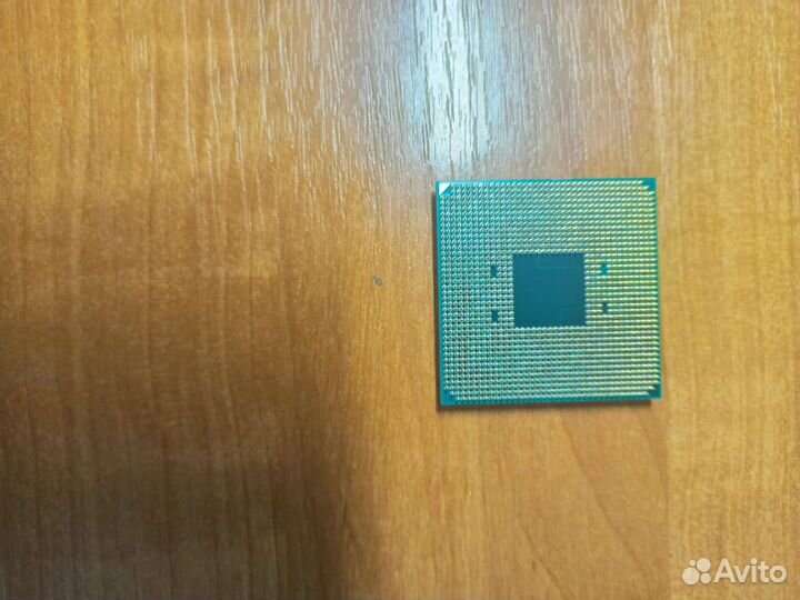 Процессор AMD Ryzen 3 2200g со встройкой Vega 8