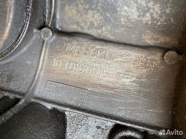 Клапанная крышка Mercedes OM103