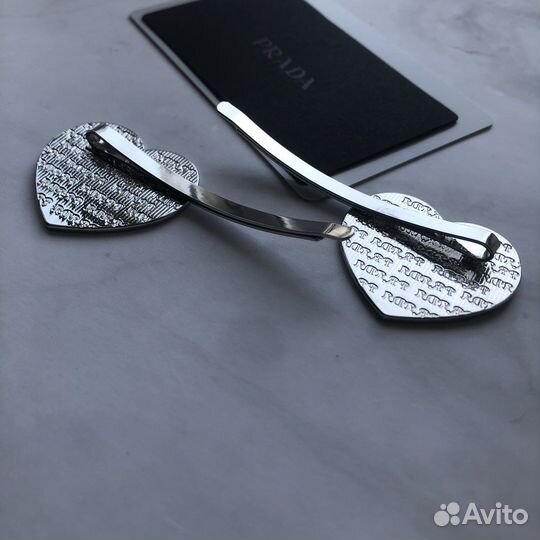 Комплект невидимок Прада