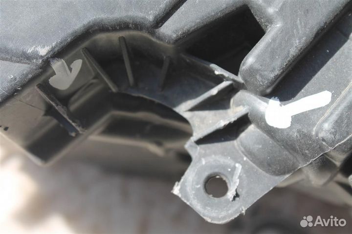 Фара левая Вольво XC 40