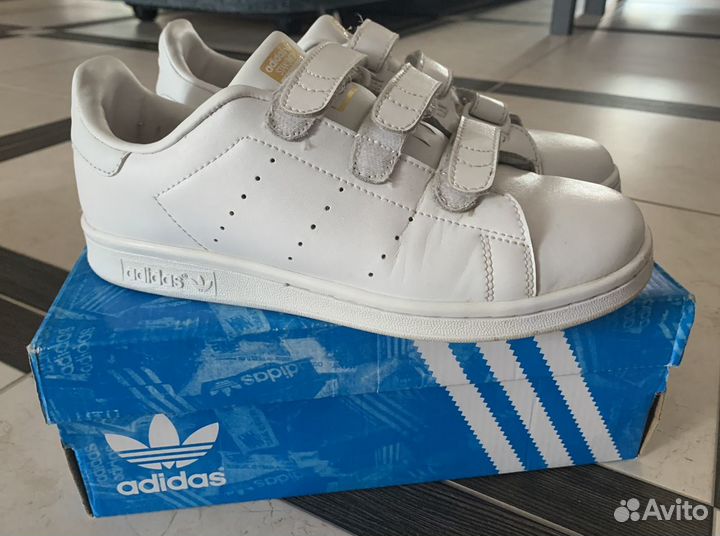 Натуральные кроссовки Adidas