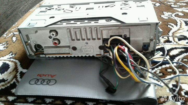 Автомагнитола Sony с USB, aux, CD, mp3