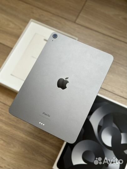 iPad air 5 64gb (планшету 1-месяц)