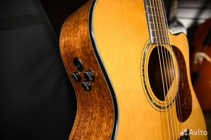 Электроакустическая гитара Cort + Аксессуары