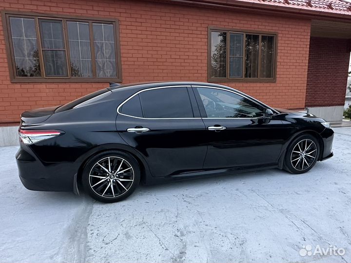 Toyota Camry, 2018