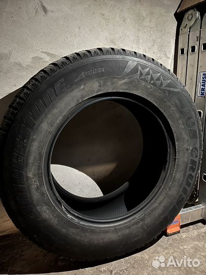 Bridgestone Ice Cruiser 7000 265/65 R17