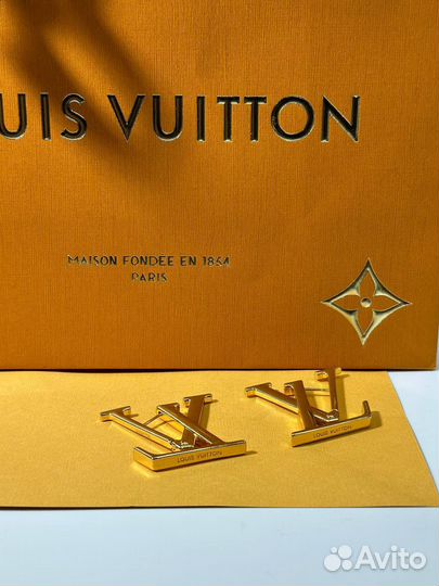 Серьги Louis Vuitton