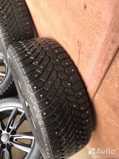 Комплект зимних колес 5х114.3 215/55/17