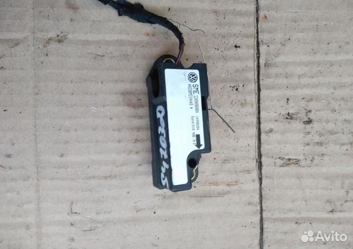 Датчик удара AIR BAG Volkswagen Passat