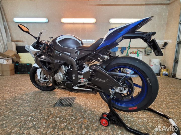 BMW HP4