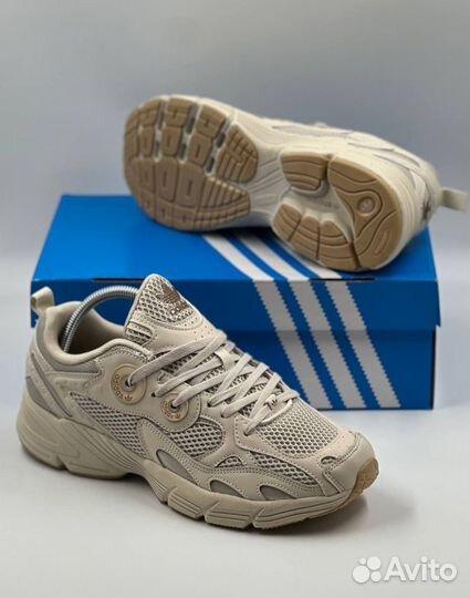 Кроссовки Adidas Astir Beige