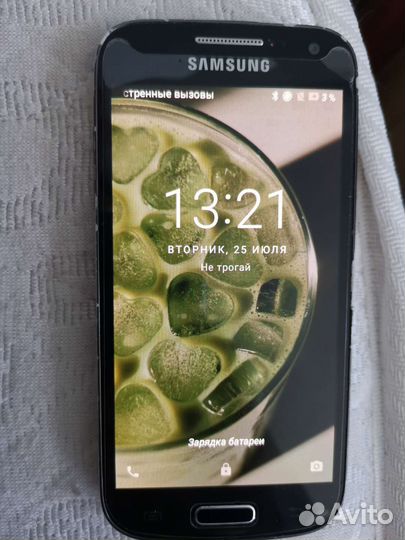 Телефон Samsung galaxy S4 mini