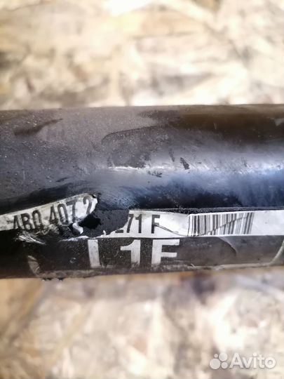 Привод передний левый Audi A6 C5 3.0 ASN