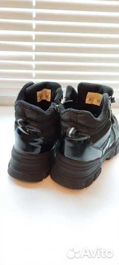 Ботинки 32
