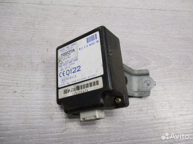 Блок управления центральным замком Toyota Echo 1.3