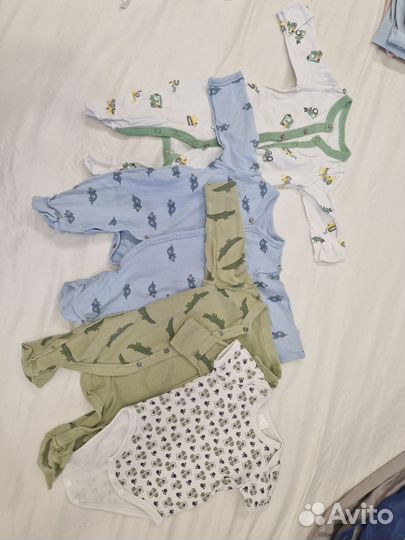 Комплект детской одежды на размер 56