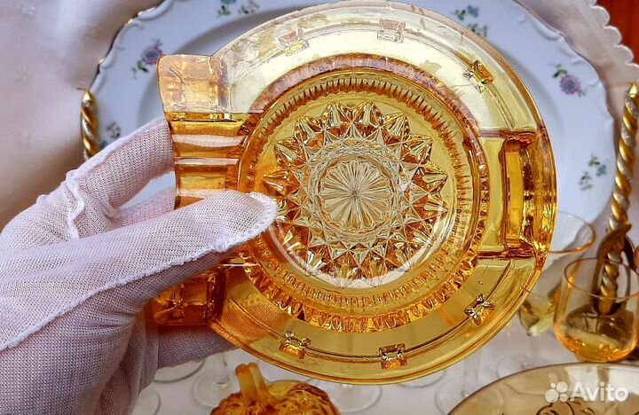 Рюмки ссср,цветное,цитриновое стекло