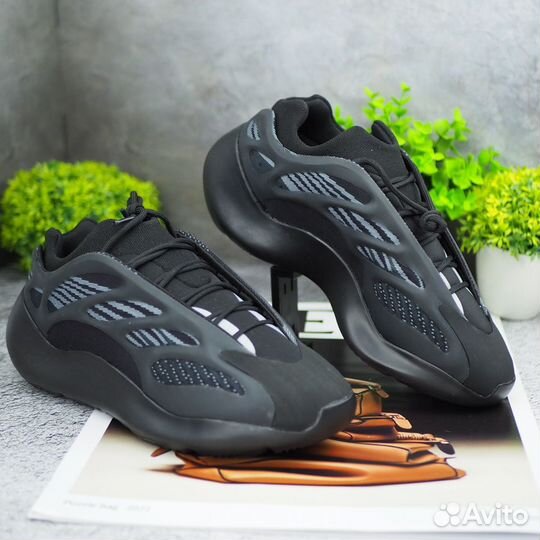 Кроссовки мужские Yeezy Boost 500 Lux