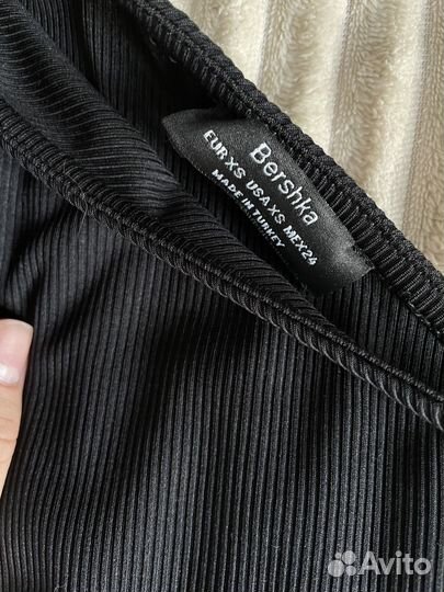 Лонгслив bershka