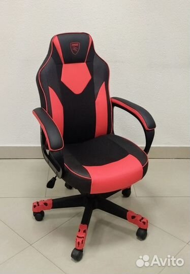Кресло компьютерное геймерское игровое