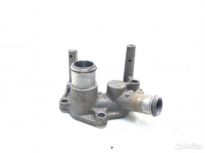 Фланец (тройник) системы охлаждения Ford Focus 1