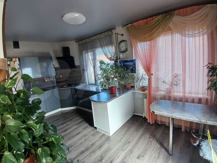 Дом 98,6 м² на участке 3,11 га