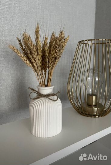 Декор из гипса/ваза с сухоцветами