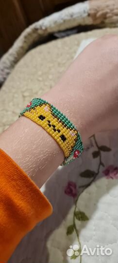 Браслет-фенечка из бисера